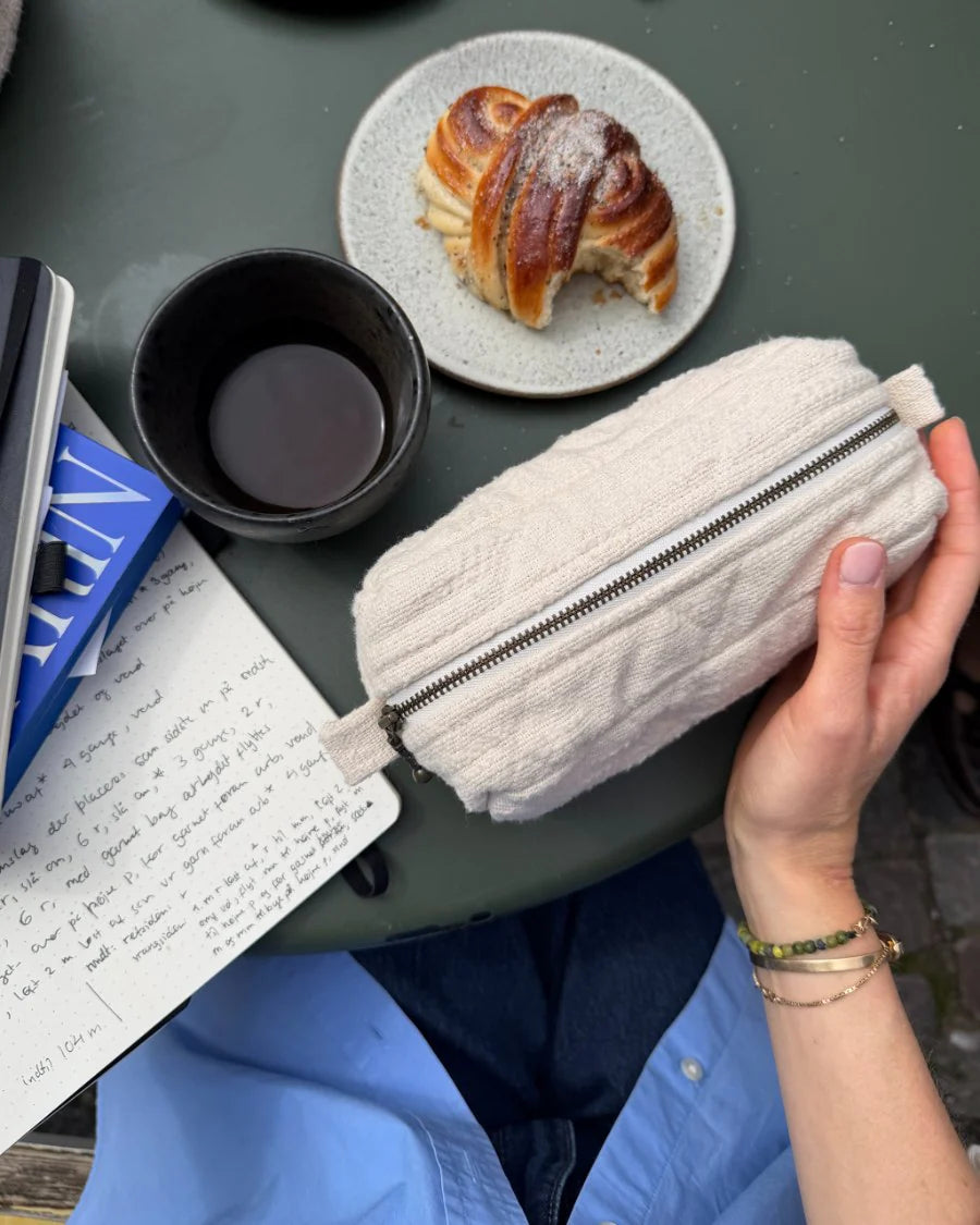 Knitter's Tool Clutch - Cloud