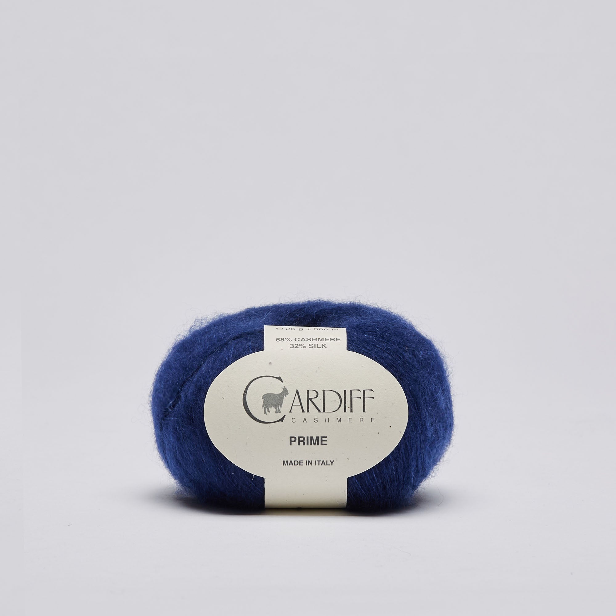 Prime fra Cardiff Cashmere i blå. Børstet cashmere og mulberry silke. Et godt alternativ til mohair.