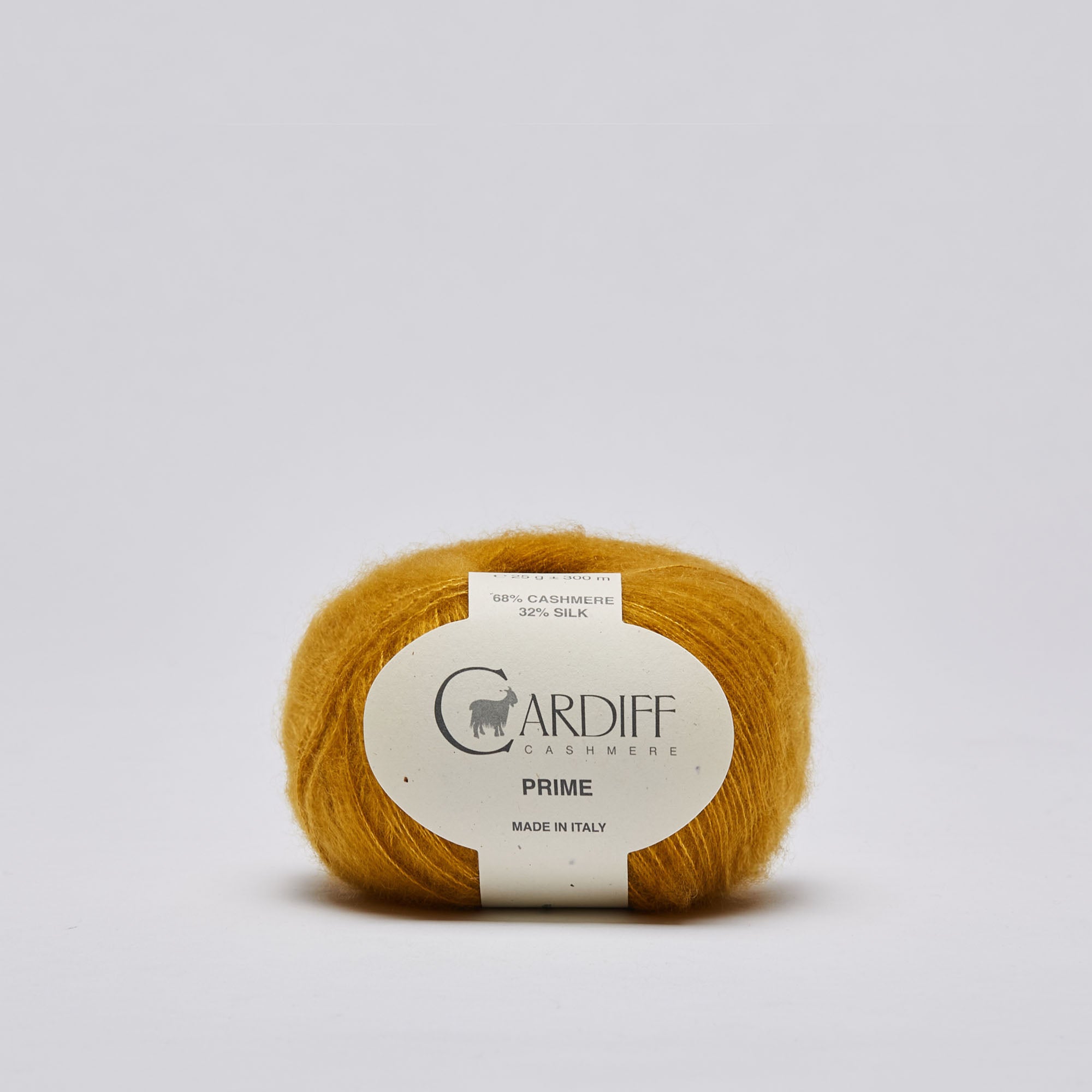 Prime fra Cardiff Cashmere i solgul. Børstet cashmere og mulberry silke. Et godt alternativ til mohair.