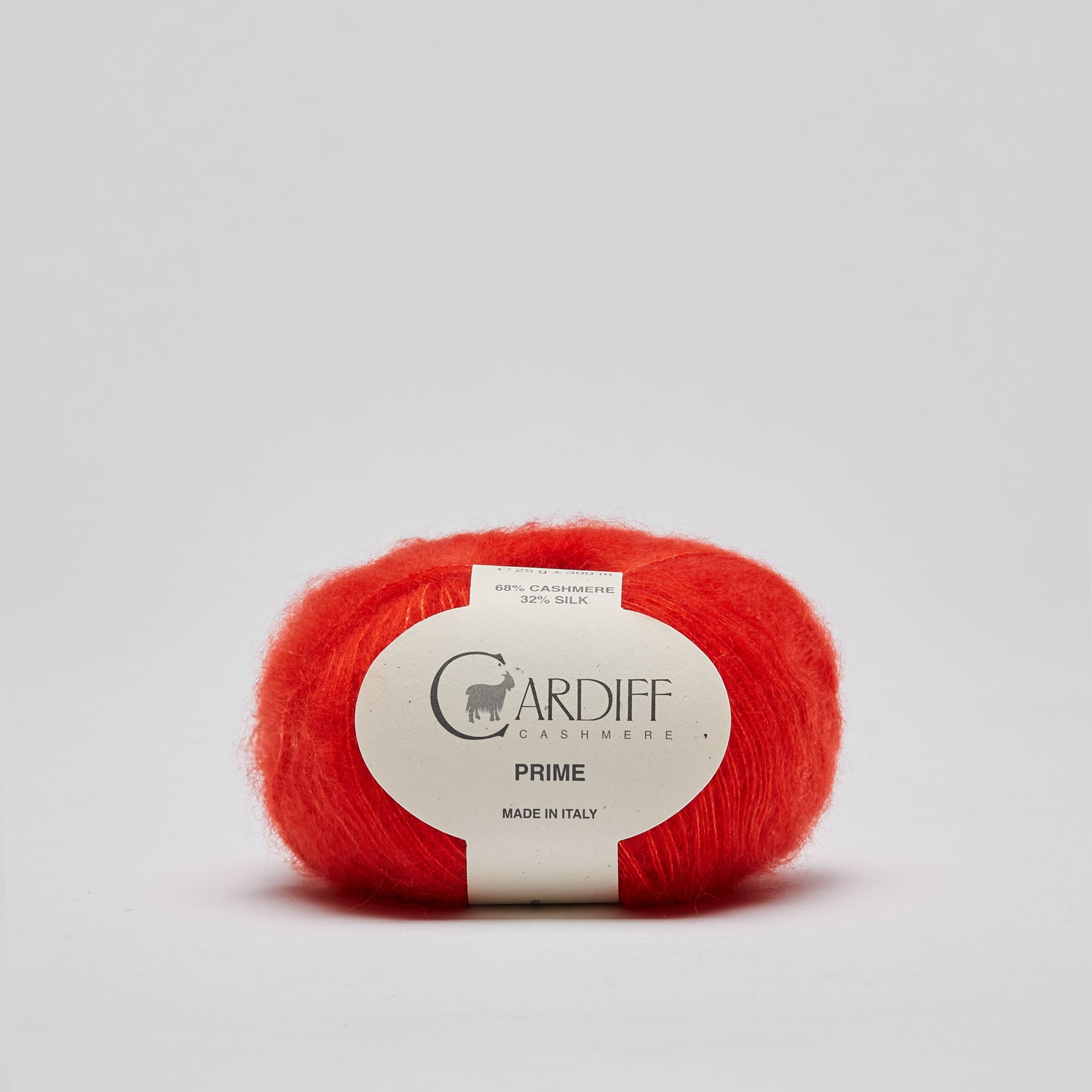 Prime fra Cardiff Cashmere i orangerød. Børstet cashmere og mulberry silke. Et godt alternativ til mohair.