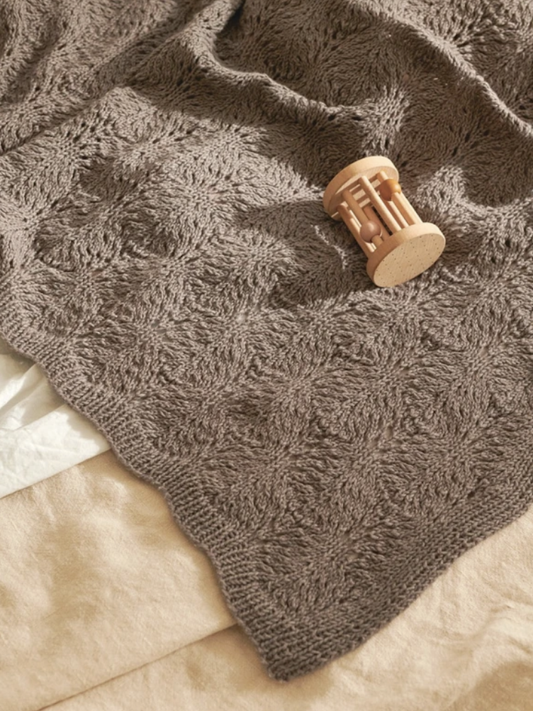 2406 Nr. 3 Colette Teppe