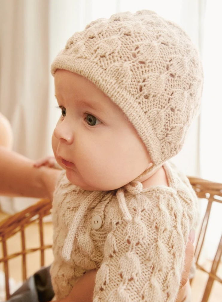 2413 Nr. 2 Lilja Cardigan, Diaper Pants, Bonnet & Tights