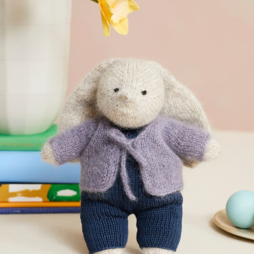 Harepus strikkekit, kanin fra Rauma og Aftenstrikk. Med garn og opskrift