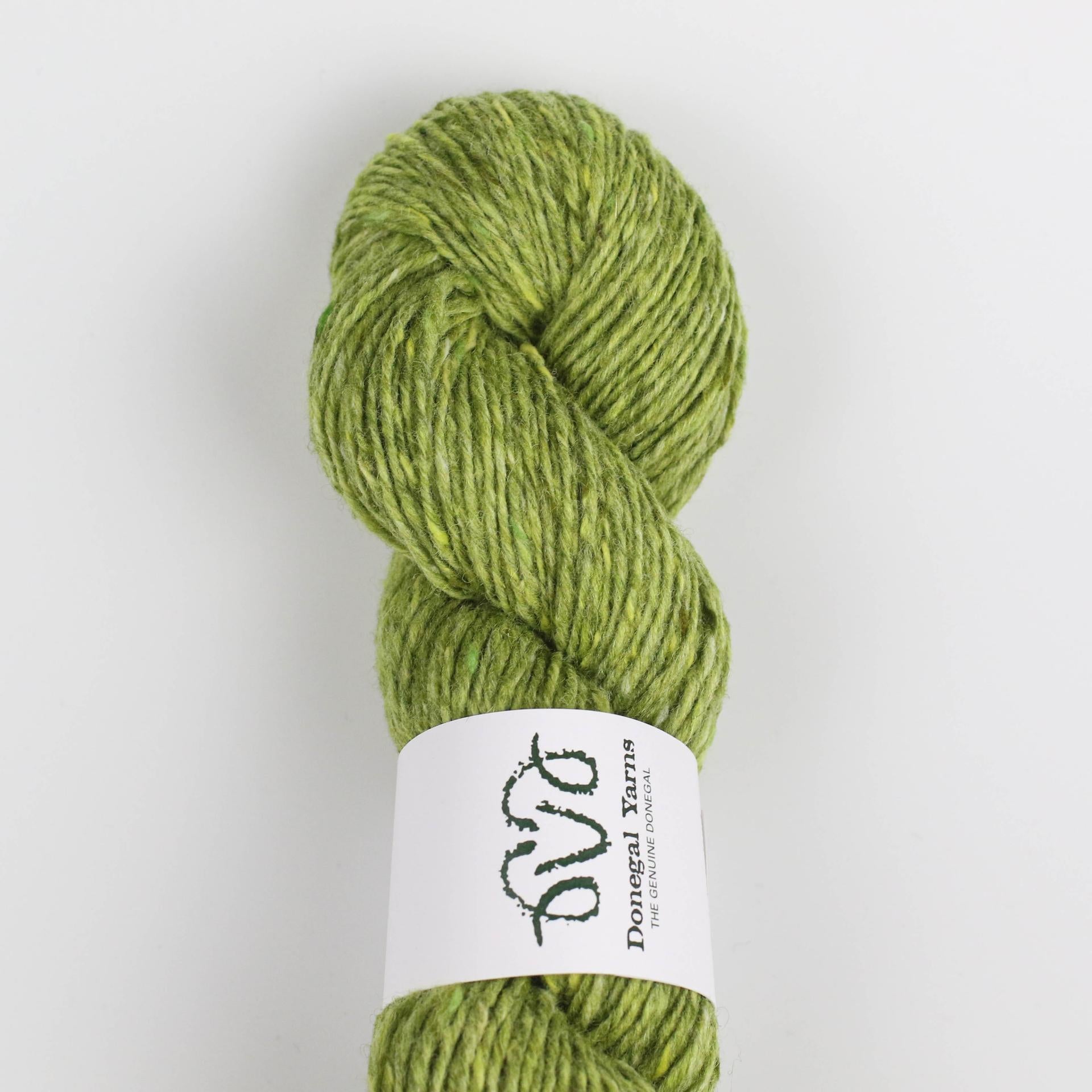 Lækker Donegal Tweed lime grøn kan bruge som alternativ til Aran Tweed fra Isager