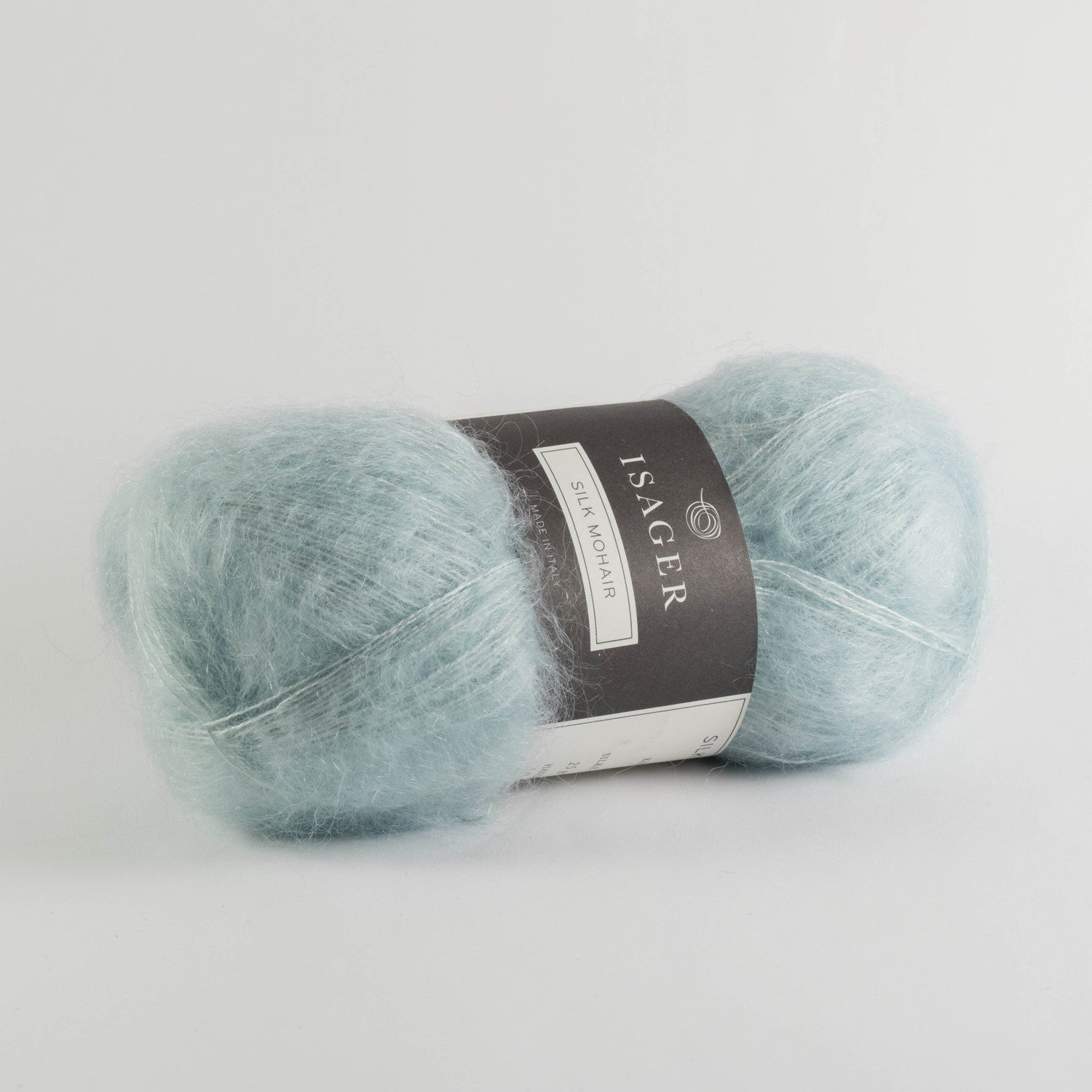 Silk Mohair fra Isager garn i farve 66 lys blå