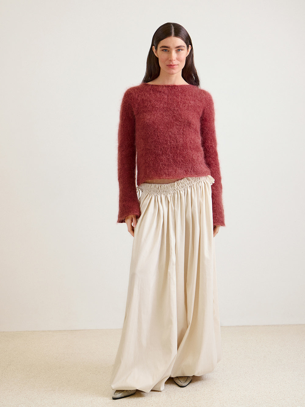 2602 nr. 4 Lyra Sweater