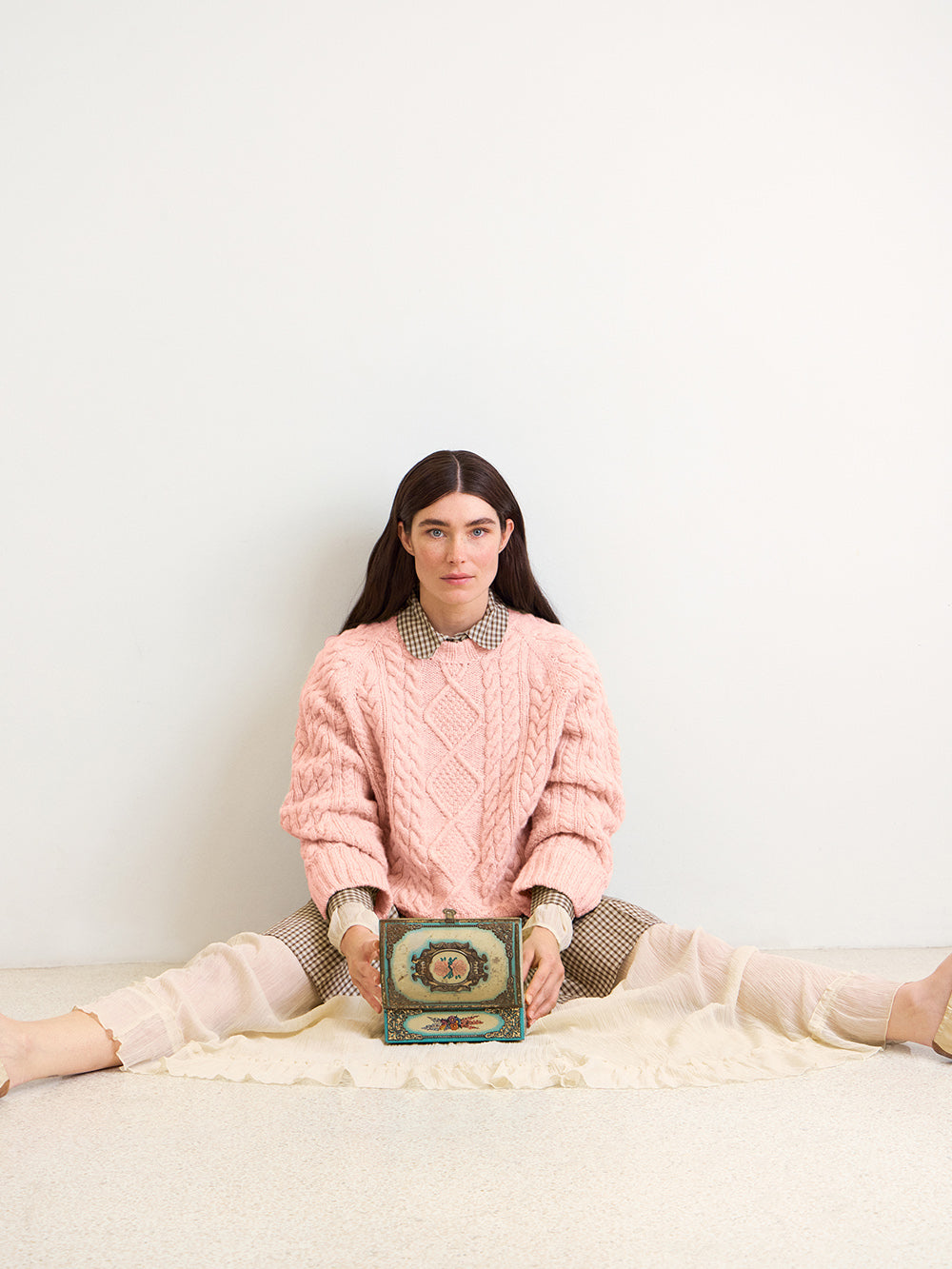 2602 nr. 8 Loom Sweater