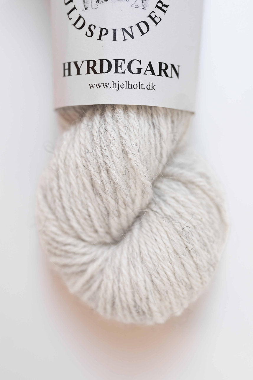 Hjelholt Hyrdegarn